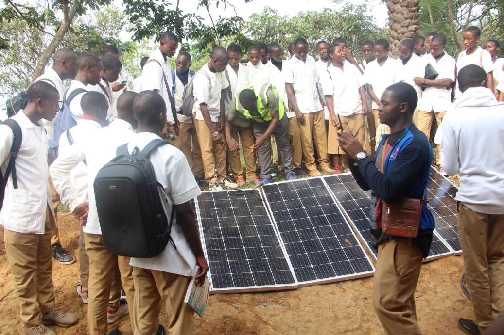 PHOTO-FLEC-CECOSDA-SCHNEIDER-FOUNDATION-MFOU